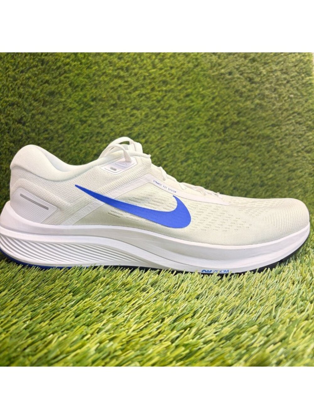 Nike Air Zoom Structure 24 Mens Size 12 White Athletic Running Shoes Sneakers